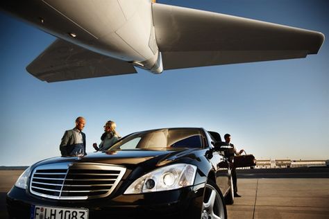 Benefits Of Hiring A Chauffeur Brisbane For Business Travelers