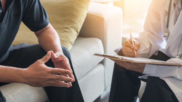 Why you should opt for the best clinical psychologist?